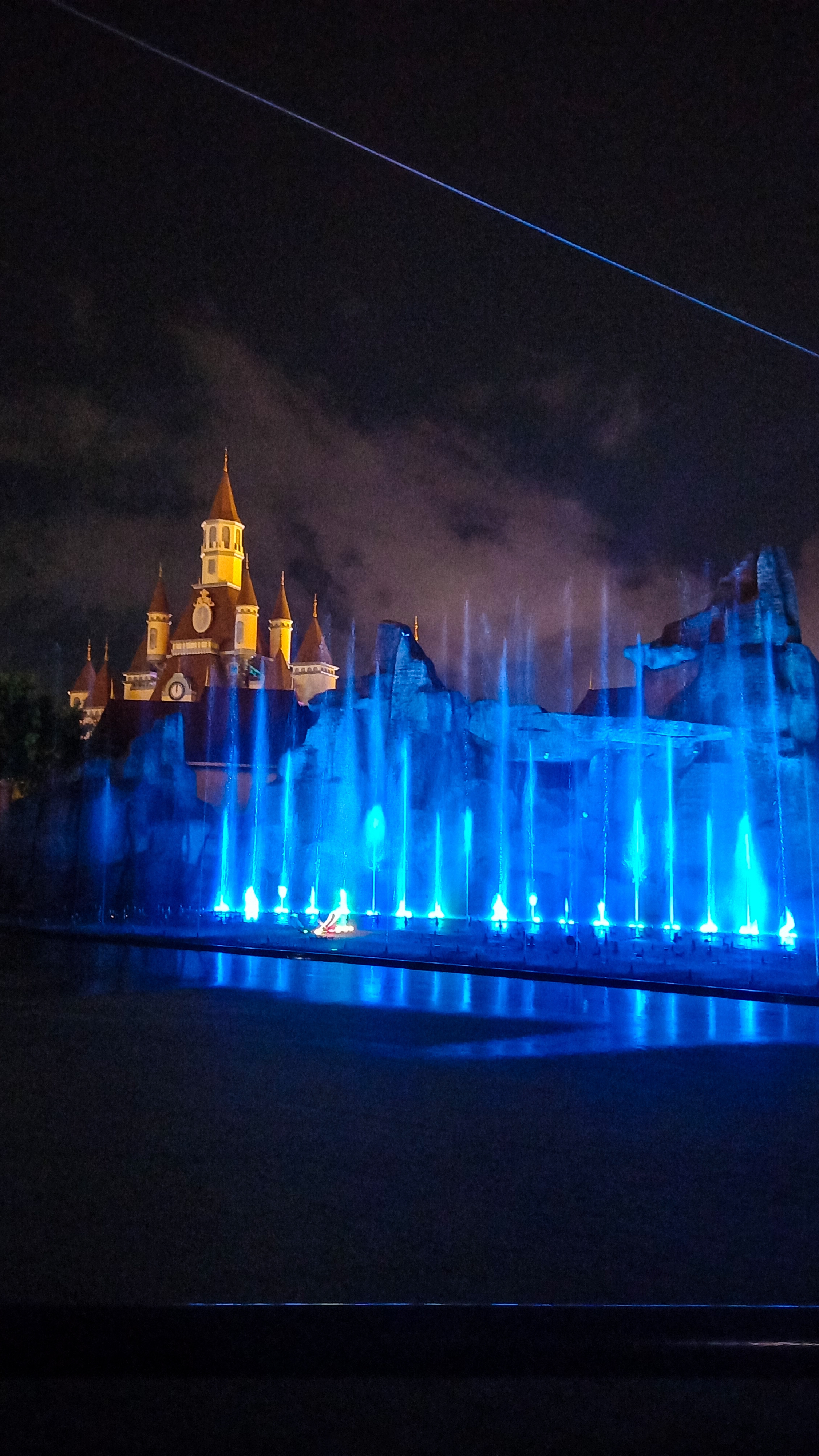 Vinpearl VinWonders Шоу фонтанов Вьетнамский Диснейленд Парк развлечений Тропический остров Нячанг