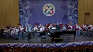 Л. Андерсон "Fiddle-Faddle" (Пустячок) Солист Артём Тихов