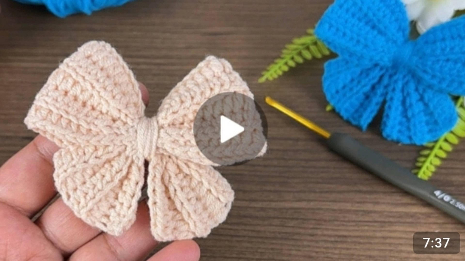 Бант крючком 🎀🎀🎀 #всевжизнисвязано #вязаниекрючком #все_в_жизни_связано смотреть онлайн