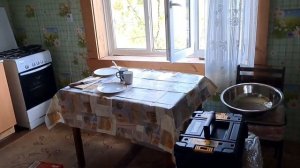 N°1. Купили дом в деревне || Первый обзор старого дома || Из города в деревню || Новая жизнь