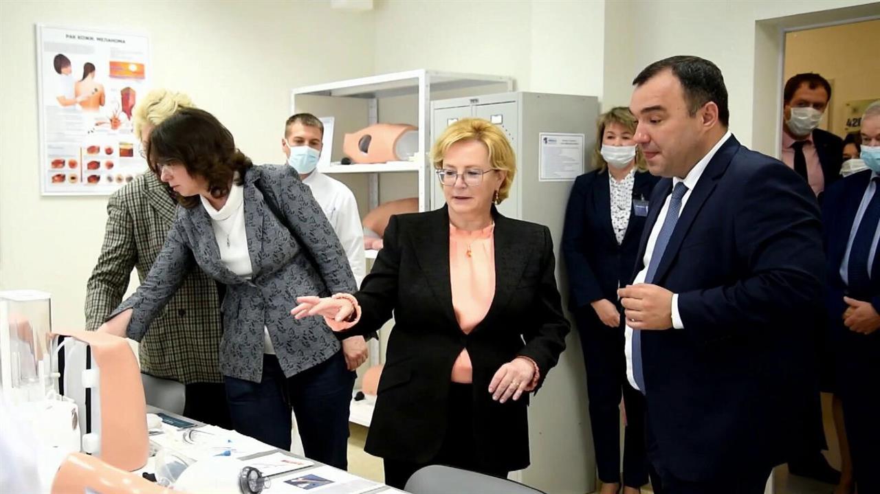 Глава ФМБА Вероника Скворцова отмечает день рождения