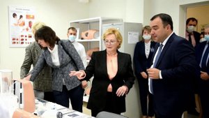 Глава ФМБА Вероника Скворцова отмечает день рождения