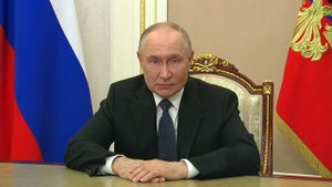 «На стороне закона и справедливости!»: Путин — судебным приставам России