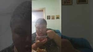 здеся света кушает пасматри 👍👍👍👍👍👍👍👍👍👍👍👍👍👍