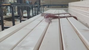 Заказ домов из сухого профилированного бруса – финский профиль с компенсационными пропилами Пестово