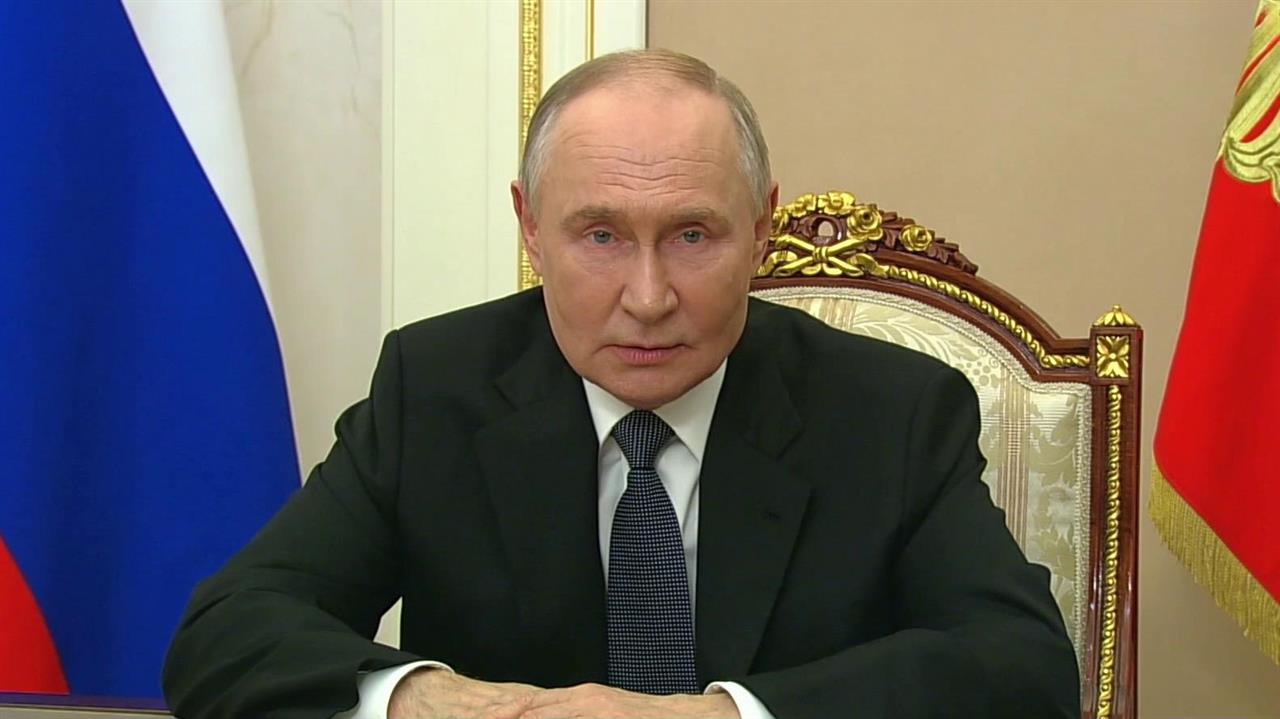 Президент поздравил судебных приставов с профессиональным праздником