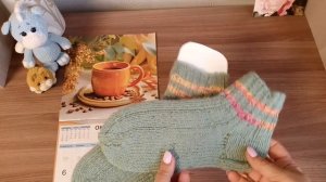 СП. " Носочки с Таней" отчёт за октябрь. 
конкурс: "Ветка рябины стучится в окно"