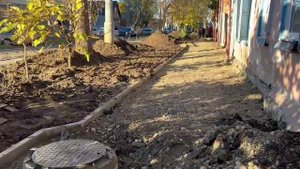 В центре Краснодара отремонтируют тротуары и остановки на улице Коммунаров