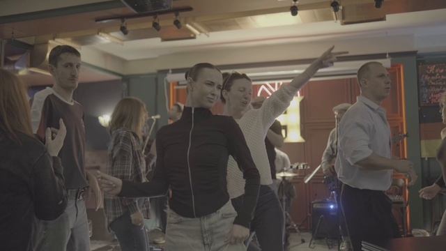 Band QUACKS смотреть онлайн