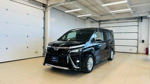 Toyota Voxy, 2020 год