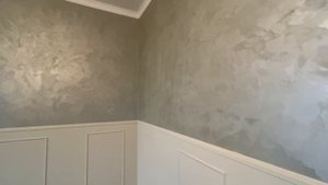 Ремонт квартиры. В процессе подготовка стен.