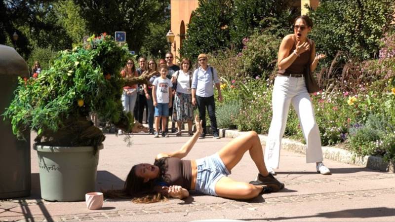 Не моргай, а то пропустишь самое забавное падение в истории! 🤣🌿