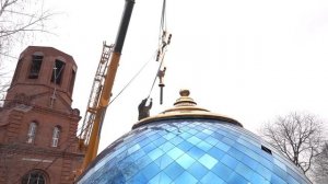 Митрополит Марк освятил крест на купол колокольни в с. Абрютино. 2025 г.