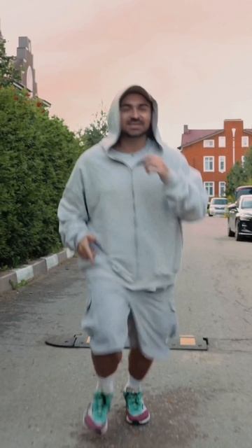 Сегодня на спорте! Бегаю под любимый «Дельтаплан» ❤️ смотреть онлайн