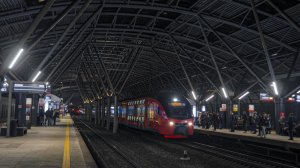 ЭШ2-004 прибывает на о.п Славянский бульвар