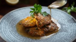 Курица по-французски в яичном кляре с лимонно-сливочным соусом