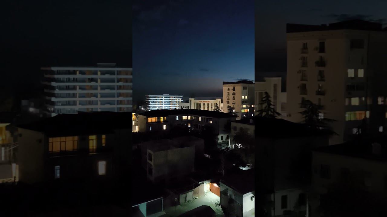 Вид на ночной Сухум