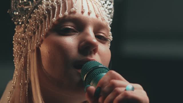 NIKA DUBIK, M Clis, Зори Бэнд – Еthnic Deluxe Remix