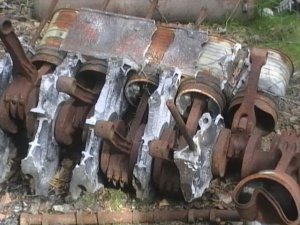 Останки ИЛ-2 случайно нашли на берегу реки_2005 год.