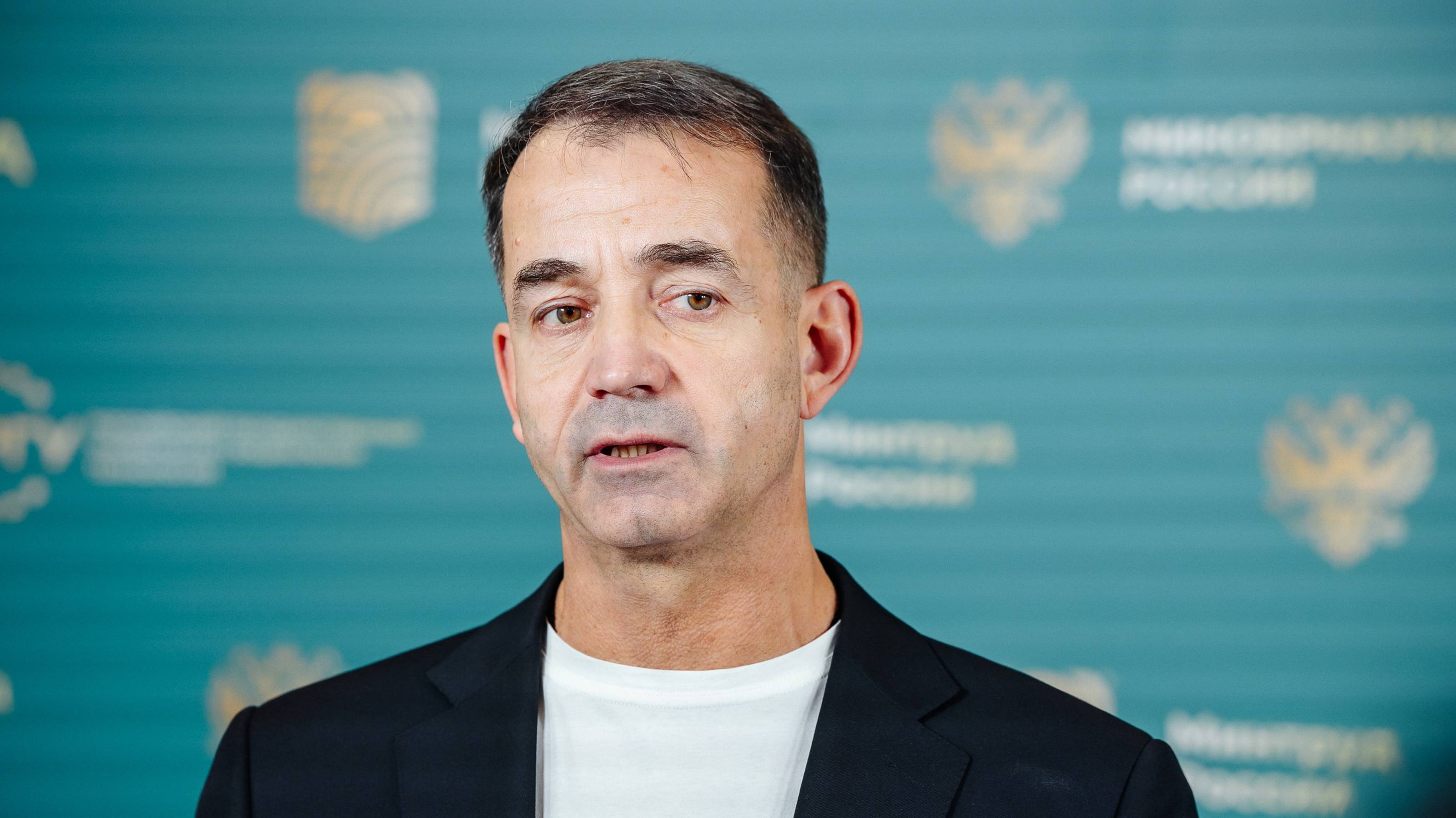 Дмитрий Певцов принял участие в   награждении инклюзивных педагогов "ИнваПрофи - 2025"