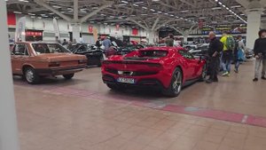 АВТОМОБИЛЬНОЕ ШОУ " Auto e Moto d'Epoca" 2025 Болонья, Италия