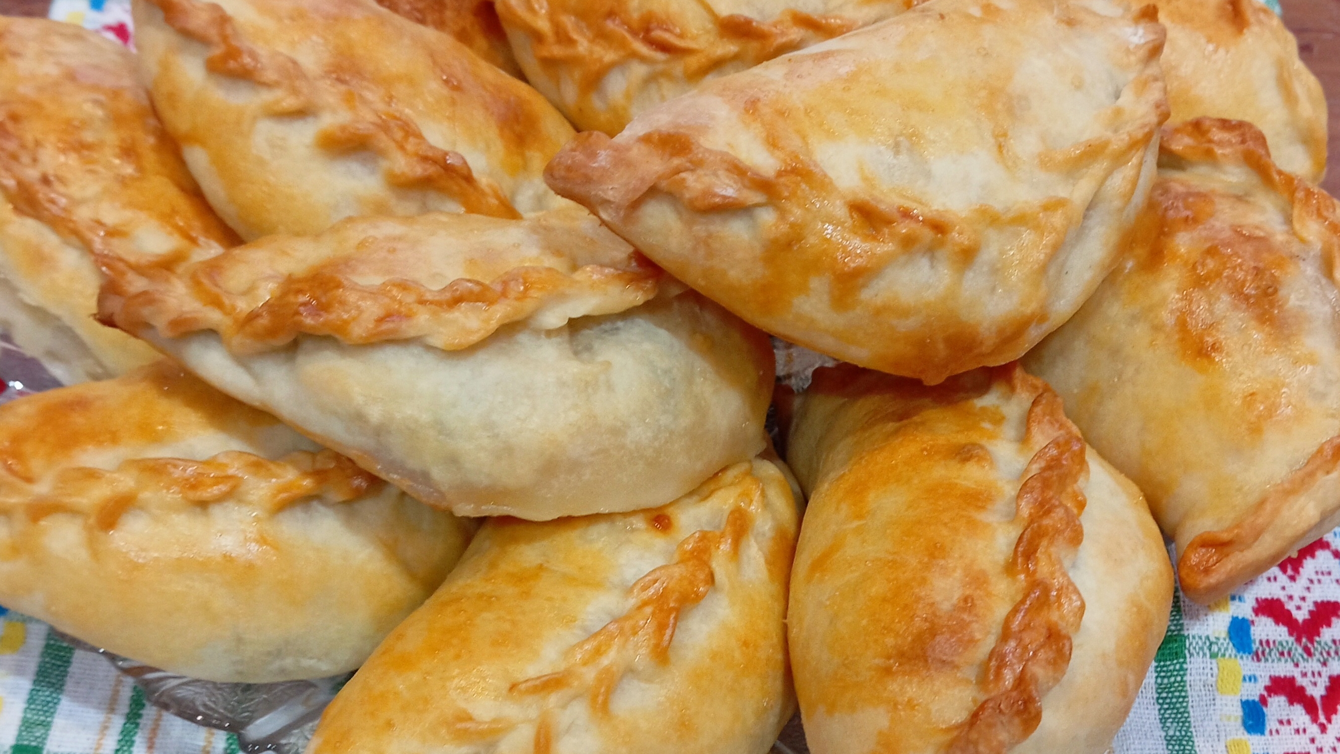 Татарские пирожки бэккен с тыквой на заварном тесте. Это очень вкусно. смотреть онлайн