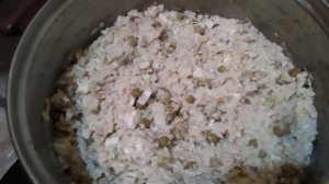 Рыбный салатик. Слушаю Каринэ Геворгян. Продолжаю вязать свой осенний джемпер-запись от 28.09.25