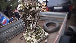 НЕВЕРОЯТНАЯ СтатУя из пионерлагеря. Больше вопросов чем ответов...