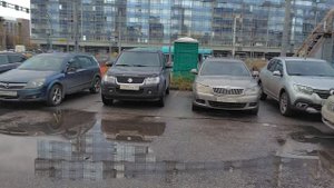 Заневский 65, корп.5 "Платформа"
Парковка