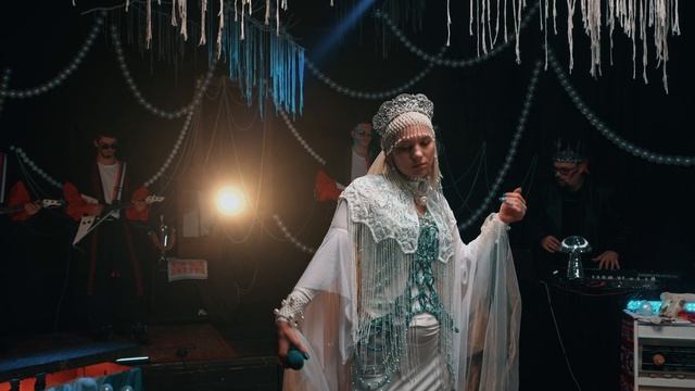 NIKA DUBIK, M Clis, Зори Бэнд – Искры Интро (Еthnic Deluxe Remix)