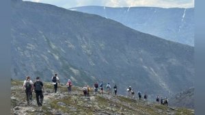 Хибины, озеро Академическое и пик Марченко.