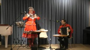 ТОПИТСЯ ТОПИТСЯ В ОГОРОДЕ БАНЯ  - исп Злата Урусова  - вокал под баян