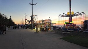 Вечерний Батуми 🌅 Закат у Чёрного моря и прогулка по набережной Грузии