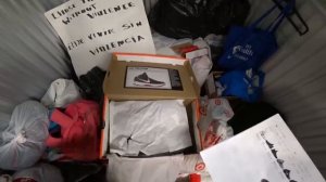 АУКЦИОН КОНТЕЙНЕРОВ В США.Три склада и золотая монета. Находки в брошенных контейнерах.