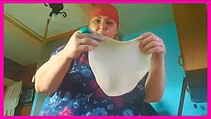 "Жизнь в деревне" Лепешки на завтрак .Спасаю хризантемы