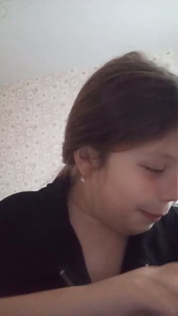 что лежит у меня на столе смотреть онлайн