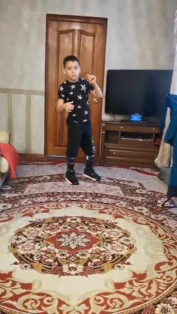 Саша делает успехи!