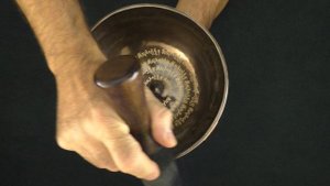 Поющая чаша Шивалингам Full Moon 23 см Ре# 159 Гц, Ля# 471 Гц