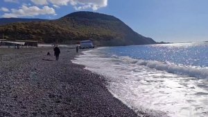 Пляжный сезон в Сукко продолжается. 2 Ноября 2025 года.