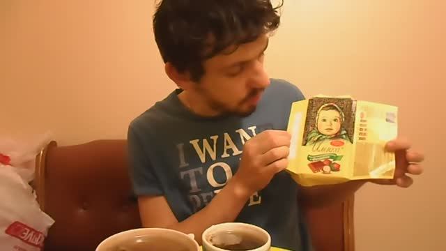 ОБЖОР НА МОЛОЧНЫЙ ШОКОЛАД ''АЛЁНКА'' С ФУНДУКОМ, ЗАДРОТЫ В КОММЕНТАРИЯХ