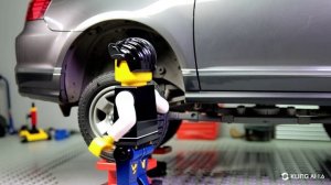 ЛЕГО. Игрушечный шиномонтаж