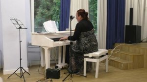 ЧУДЕСНЫЕ ЦВЕТЫ - авт и исп Злата Урусова - стихи Сергея Лесова - вокал, форт