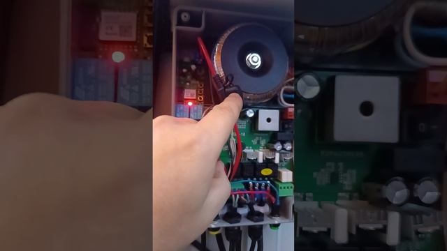 Привод для распашных ворот Home gate 200dc и двухканальный Wi-Fi модуль Smart life смотреть онлайн