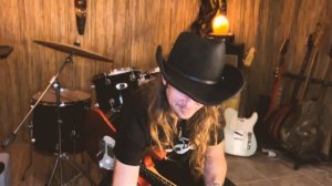 4 Ways To play Guitar Solos with more Freedom