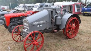 ЭТО ВИДЕО НАБРАЛО 1 МЛН ПРОСМОТРОВ! Трактора 1940-ых! Как новые! #54