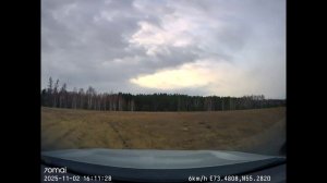 Дорога на машине в лес