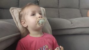 2 летний ребёнок отвечает на вопросы