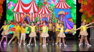 Ансамбль танца " Метелица " . ". Жонглёры "