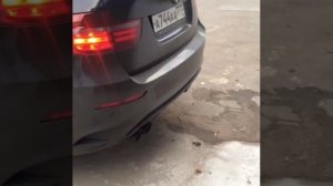 BMW X6M e71 akrapovic