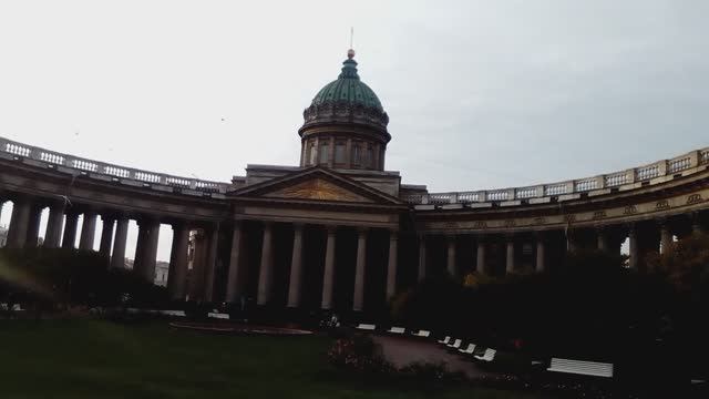 Казанский собор в Санкт-Петербурге . 71 с половиной метров в высоту. смотреть онлайн